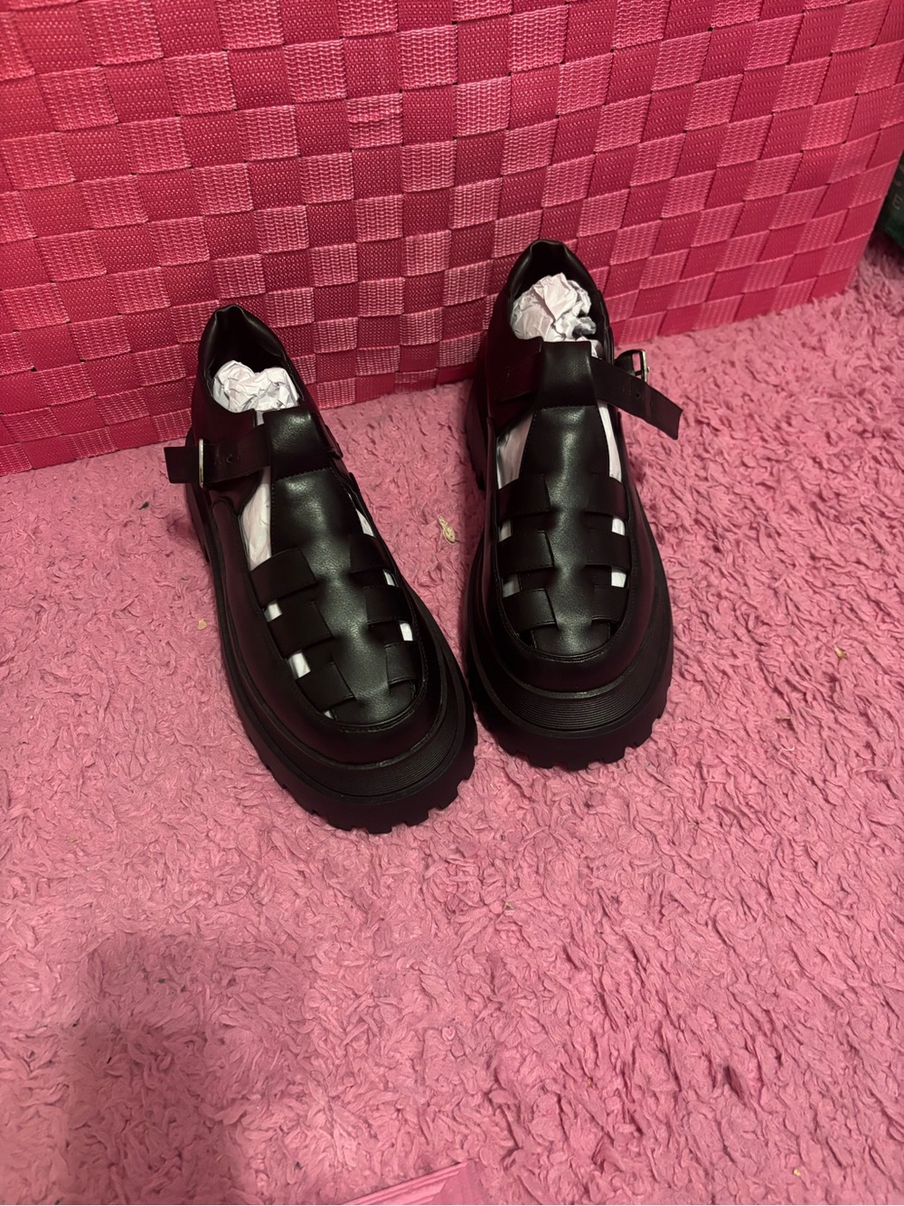 Black leather chunky mary Jane’s